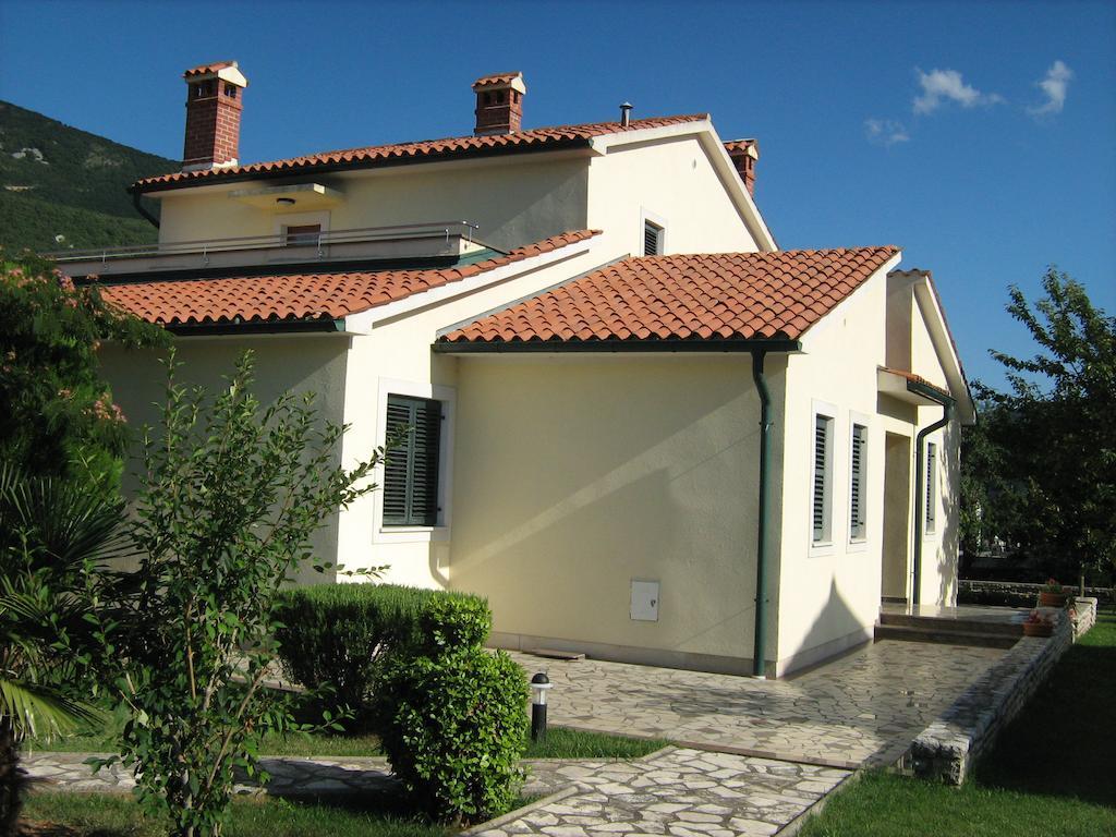 Apartment Qualich Plomin Szoba fotó